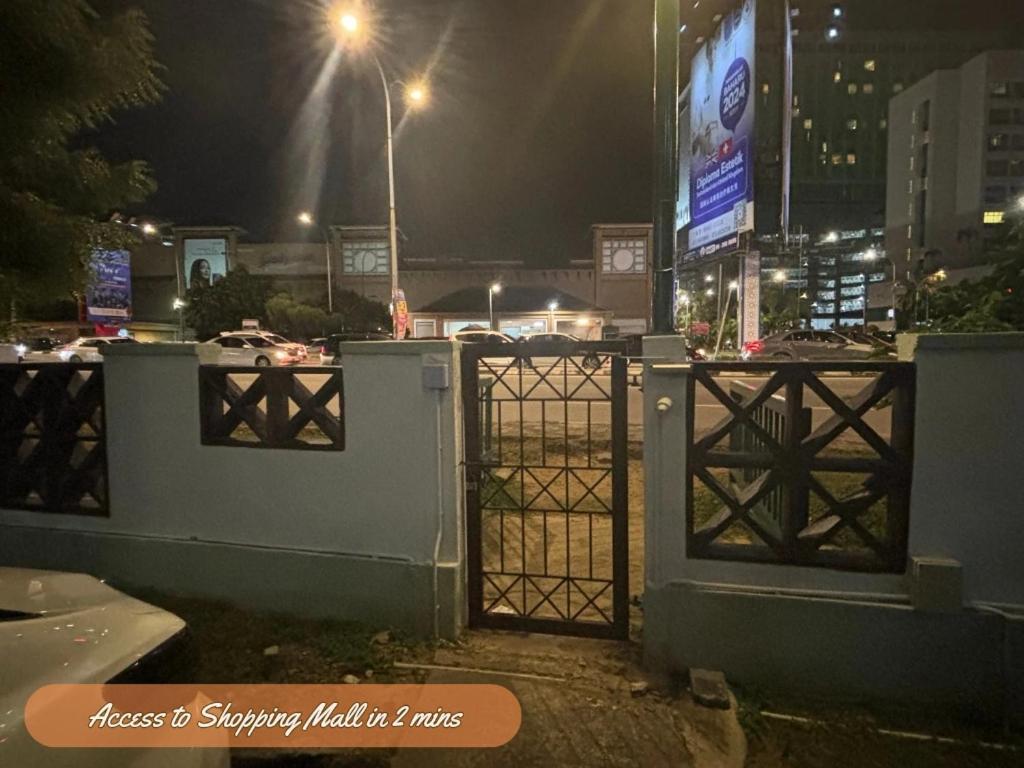 Seaside View, Heart Of The City, Mahkota Costa Apartment