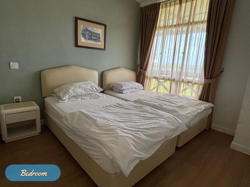 Seaside View, Heart Of The City, Mahkota Costa Apartment *